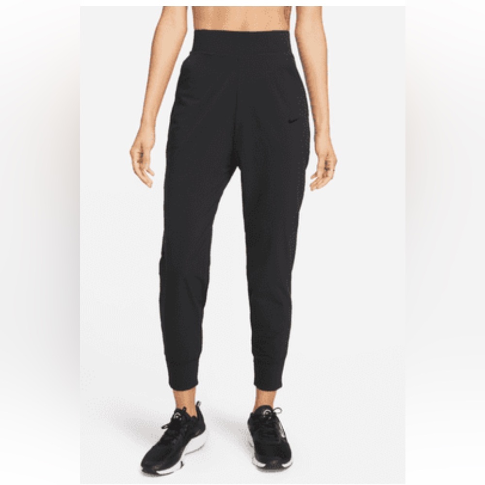 Nike Bliss
Women's Training Pants
